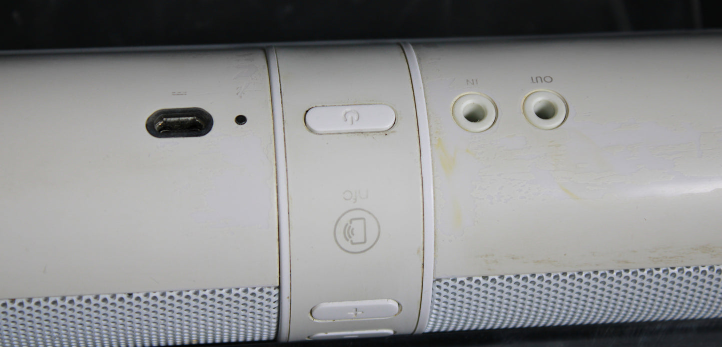 Beats Pill 1.0 Portable Bluetooth Speaker – Iconic Sound with Original Case