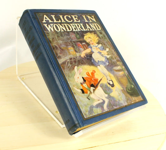 Alice In Wonderland Wonders in Wonderland by Lewis Carroll