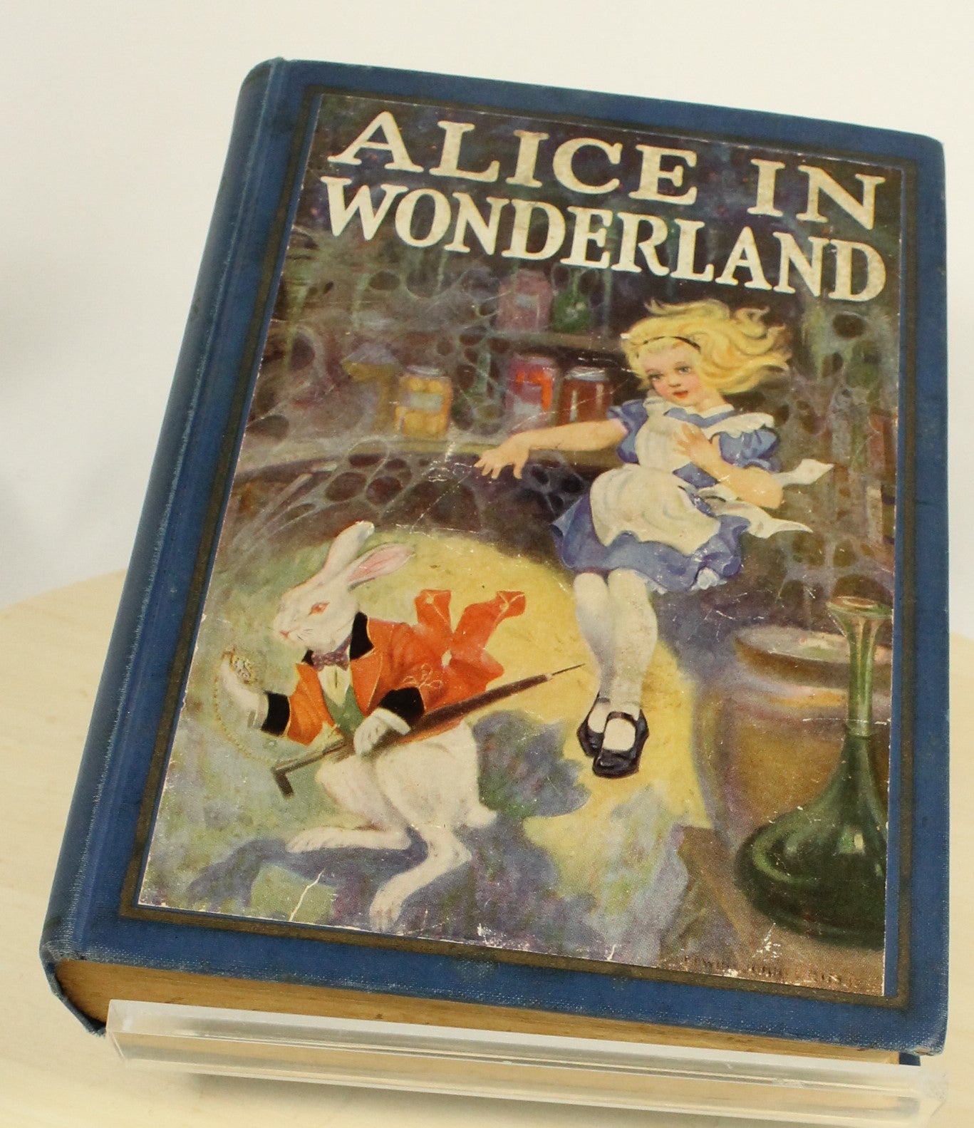Alice In Wonderland Wonders in Wonderland by Lewis Carroll