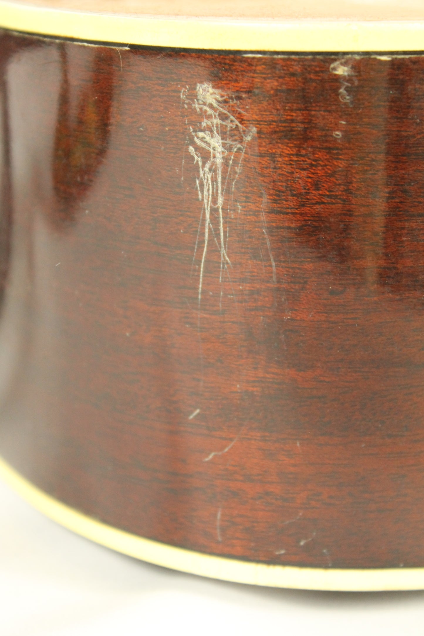 Yamaha FG-200 Guitar and Case