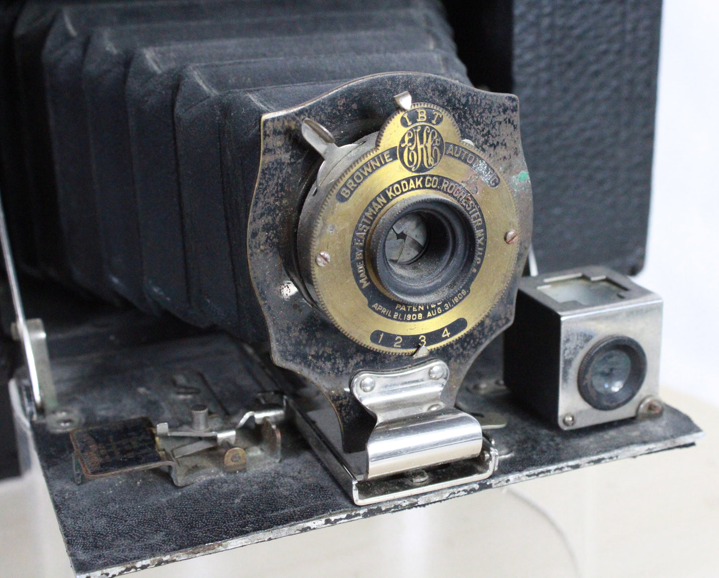 Eastman Kodak No. 2A Folding Pocket Brownie Camera Model A