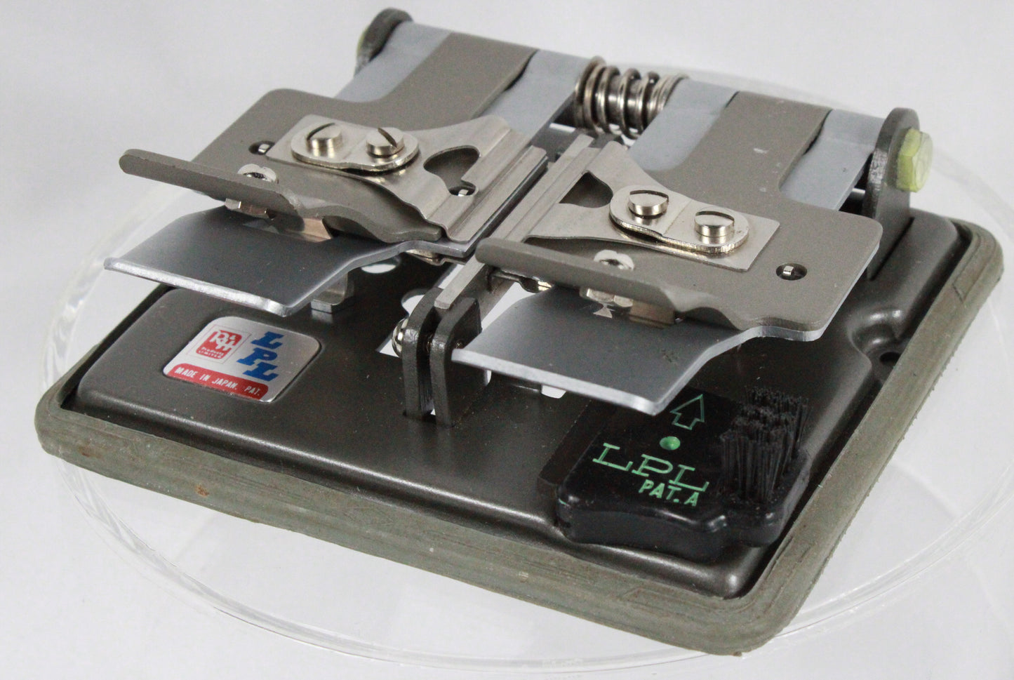 Professional Grade Retro Film Editing: Vintage LPL 8mm & Super 8 Splicer