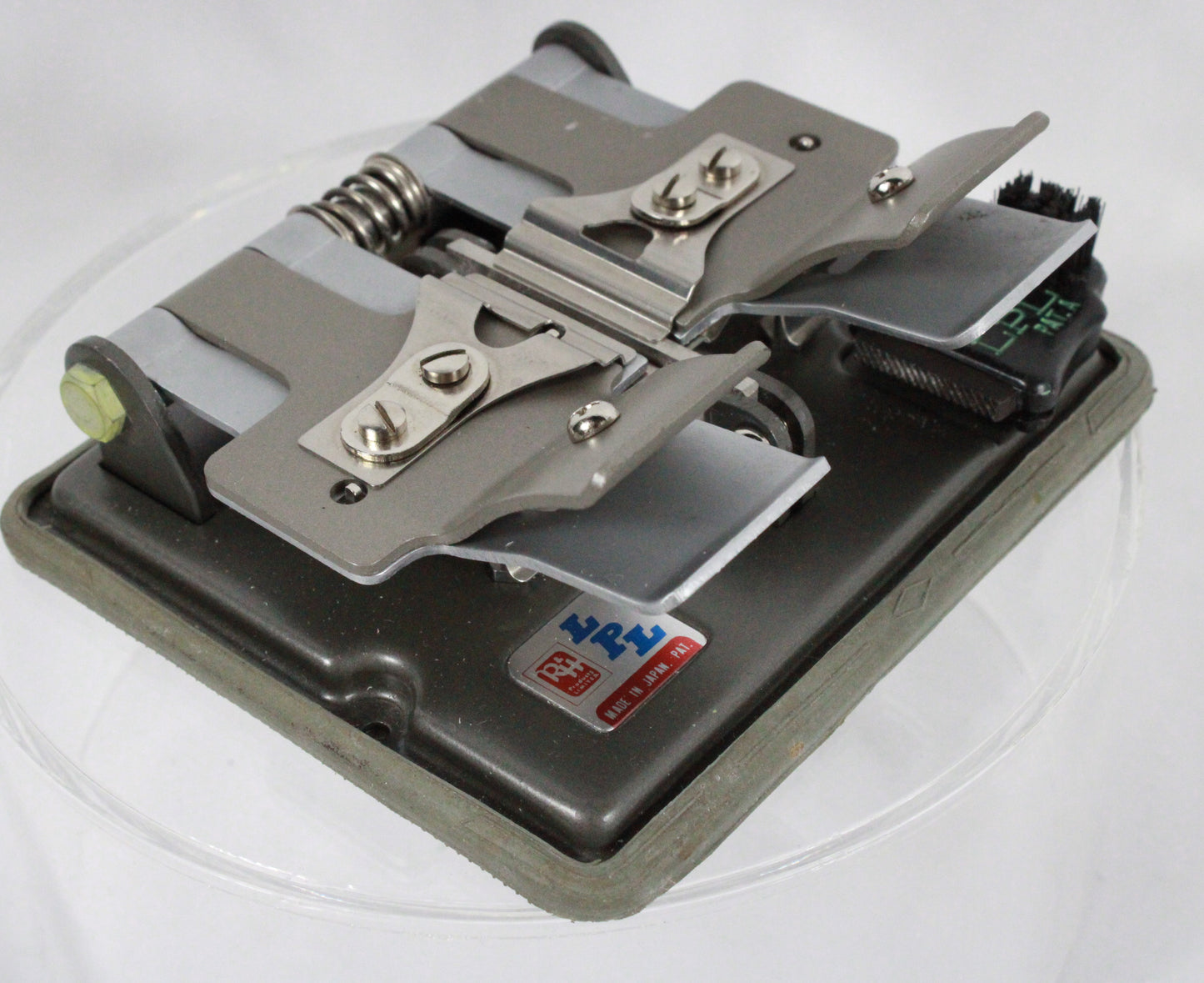 Professional Grade Retro Film Editing: Vintage LPL 8mm & Super 8 Splicer