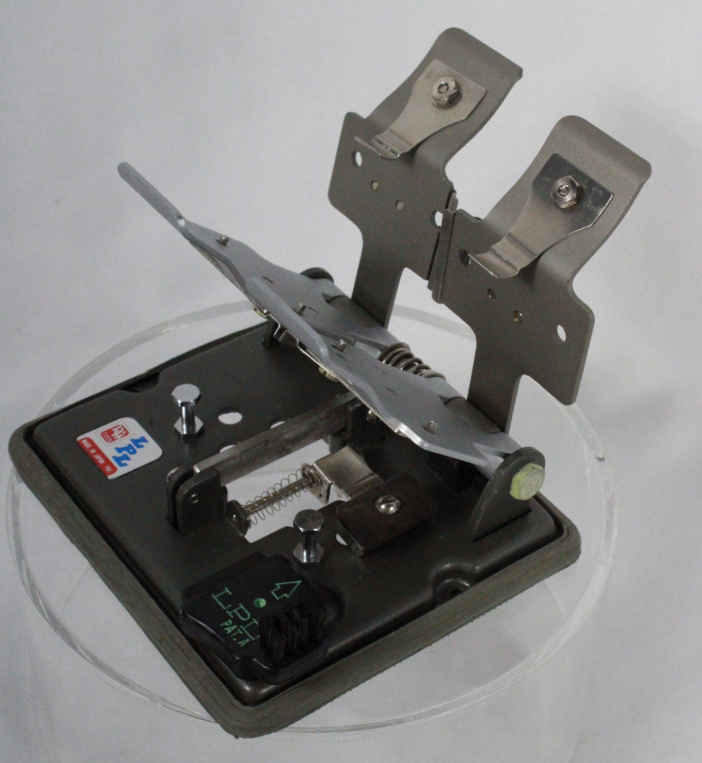Professional Grade Retro Film Editing: Vintage LPL 8mm & Super 8 Splicer