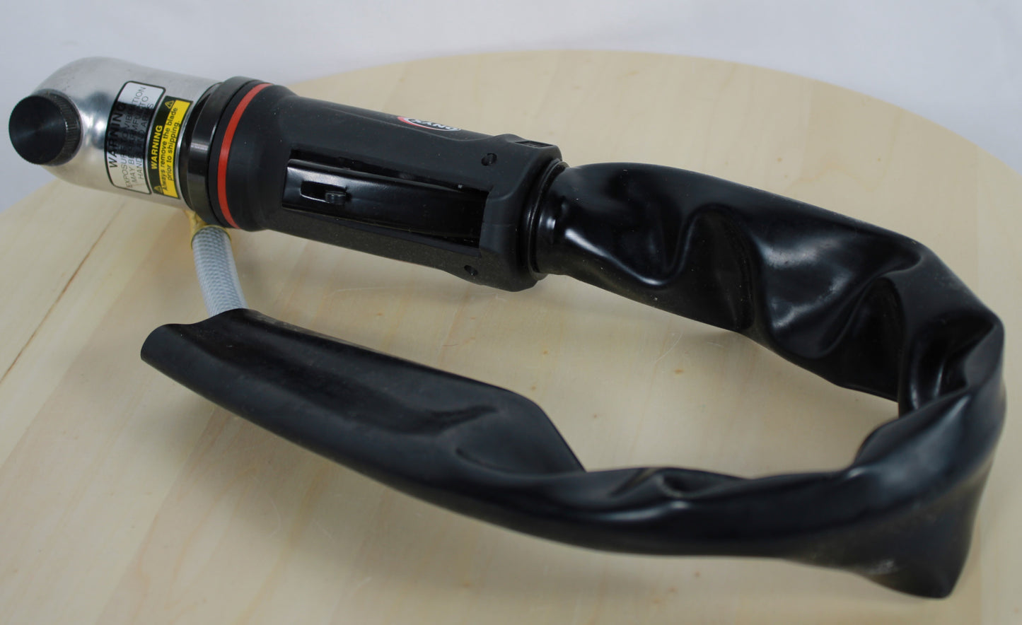 Astro Pneumatic Onyx Air Windshield Remover