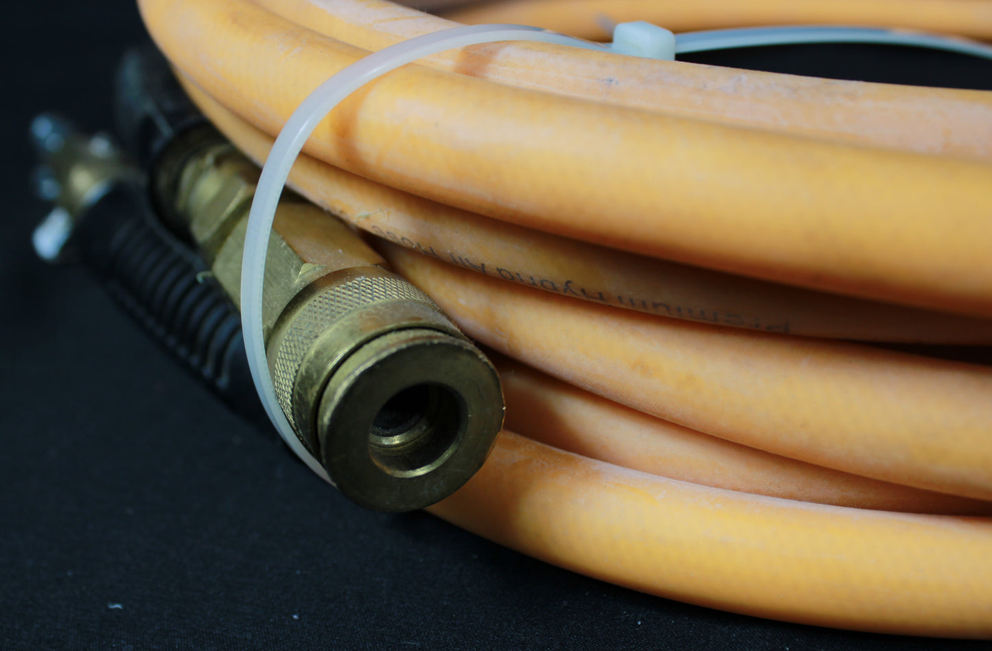 Premium 3/8" Hybrid Air Hose - 300 PSI with Quick Connect Fittings