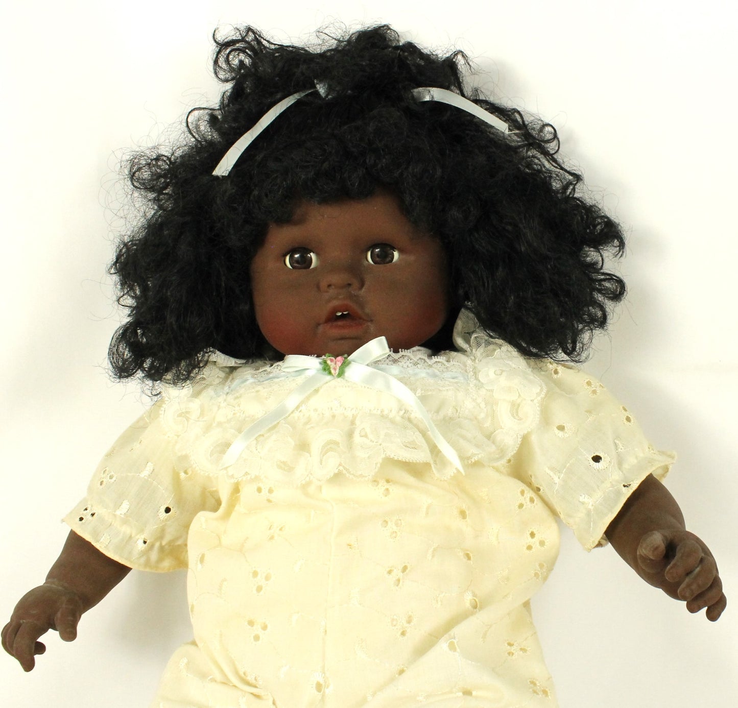 Vintage Vinyl Baby Doll with Curly Hair & Eyelet Outfit – Collectible 20” Doll