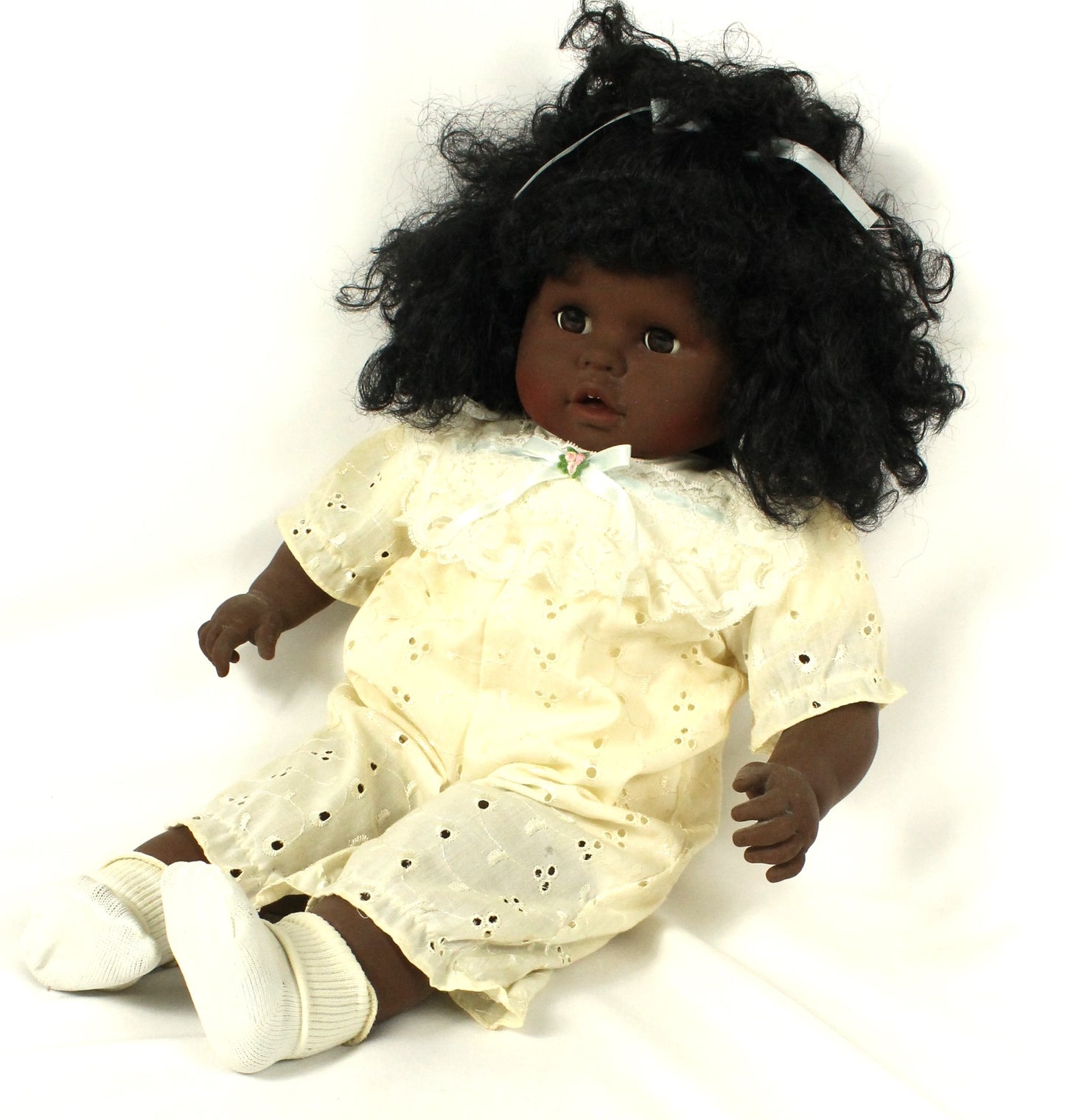 Vintage Vinyl Baby Doll with Curly Hair & Eyelet Outfit – Collectible 20” Doll
