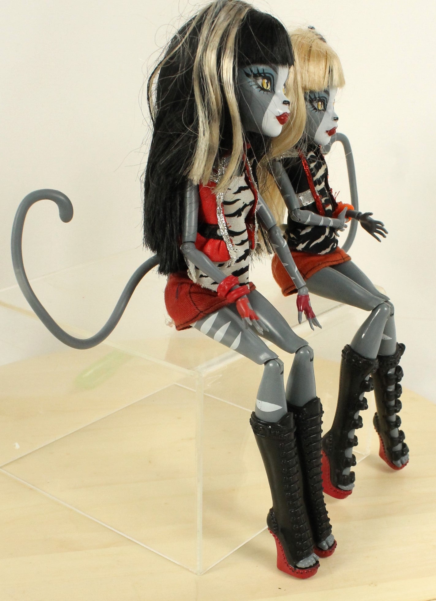 Monster High Werecat Twins Meowlody & Purrsephone Dolls – Mattel 2011
