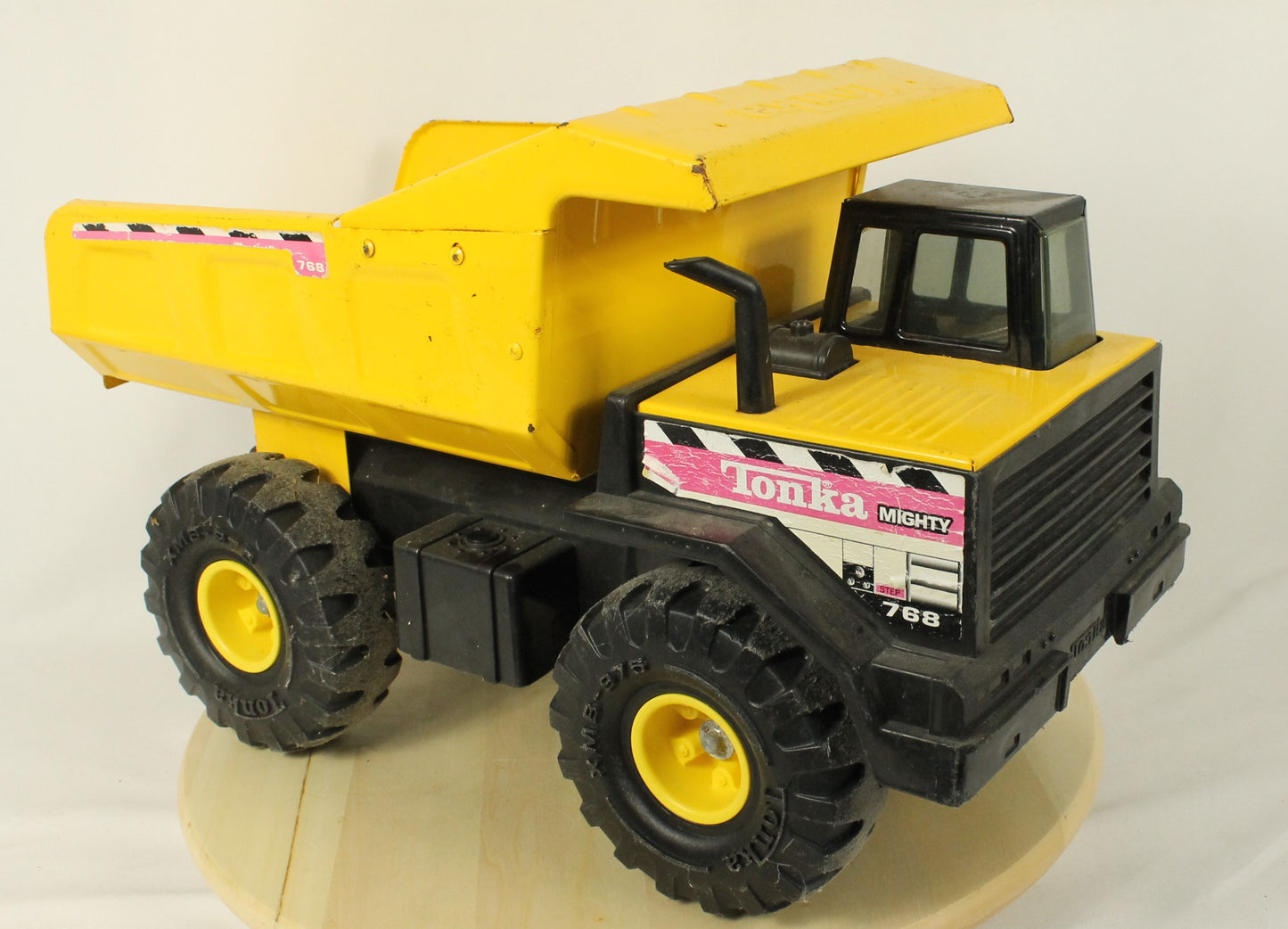 Vintage Tonka Mighty 768 Yellow Dump Truck – Heavy Duty Steel Construction Toy