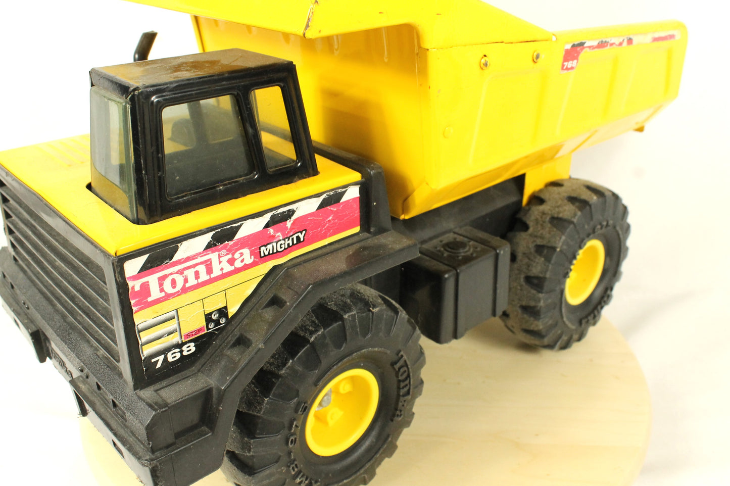 Vintage Tonka Mighty 768 Yellow Dump Truck – Heavy Duty Steel Construction Toy