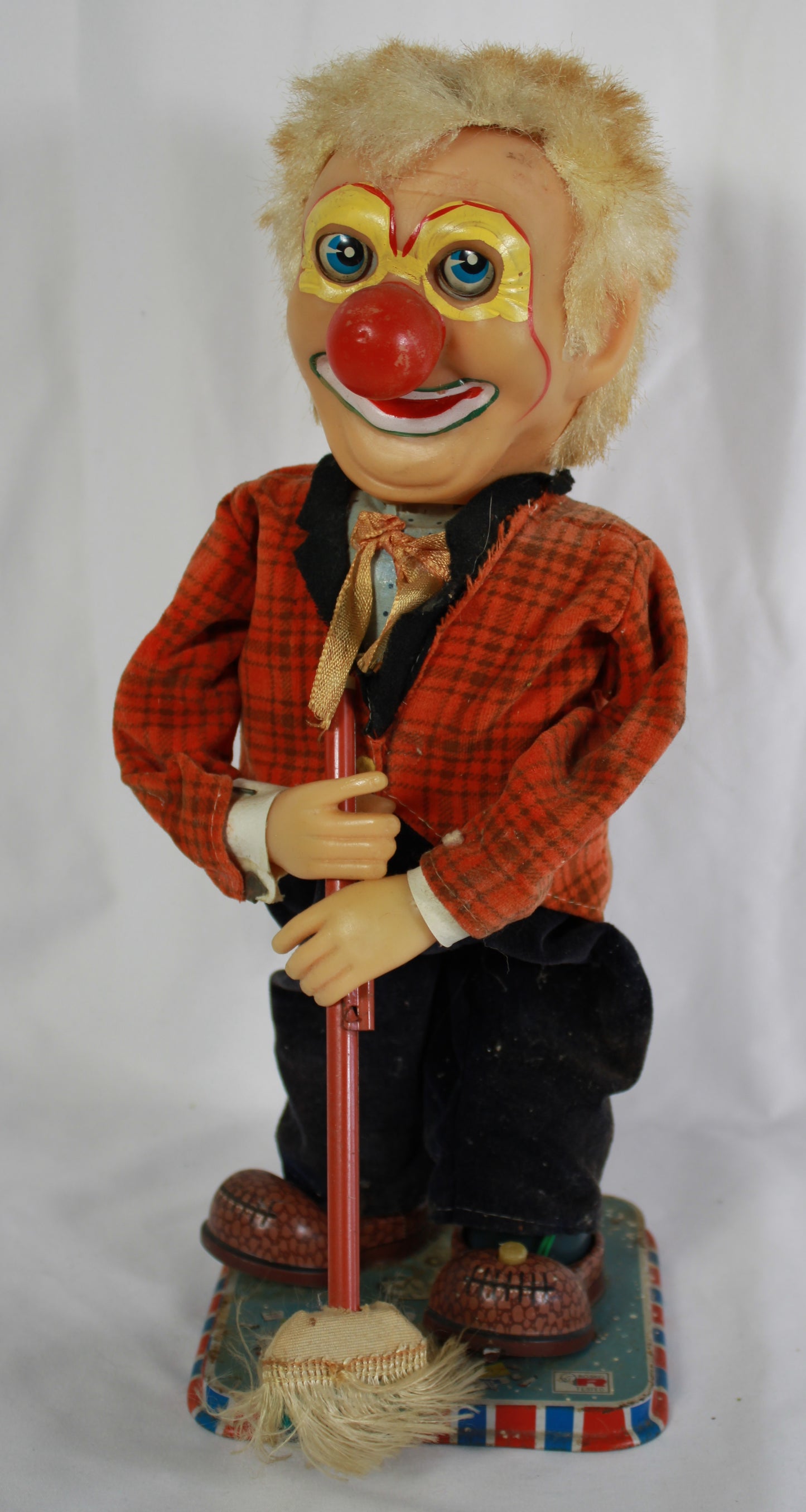 Vintage Japanese Nomura Rosko Battery Operated Sweeping Clown Toy
