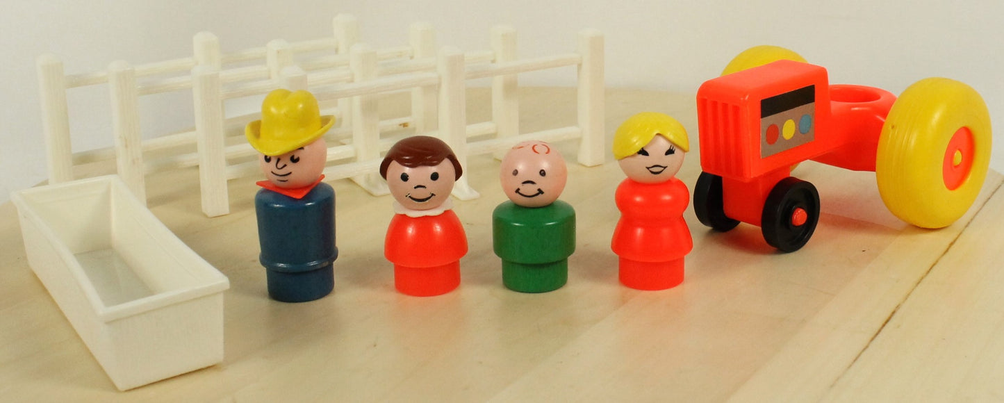 Fisher-Price Play Family Farm