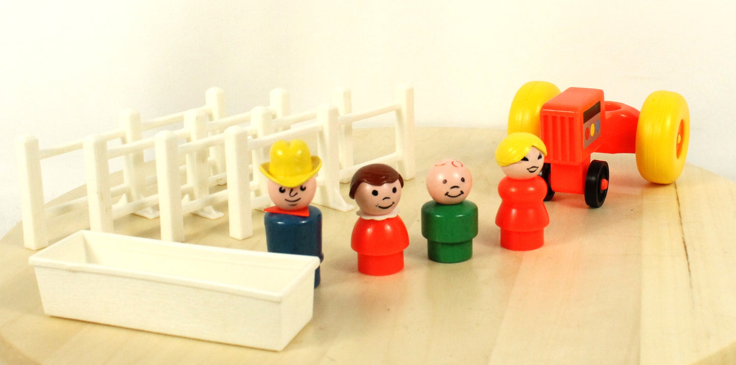 Fisher-Price Play Family Farm