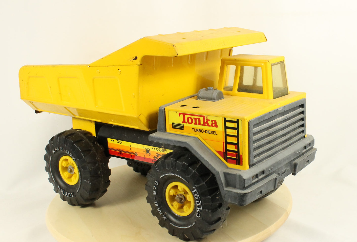Vintage Tonka Turbo-Diesel Dump Truck & T-6 Bulldozer/Backhoe Metal Construction Vehicle Lot