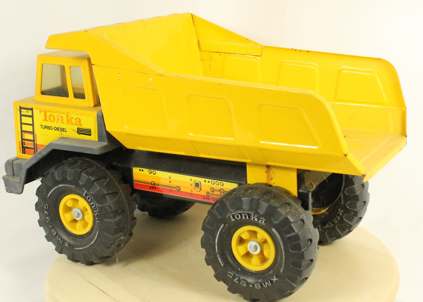 Vintage Tonka Turbo-Diesel Dump Truck & T-6 Bulldozer/Backhoe Metal Construction Vehicle Lot