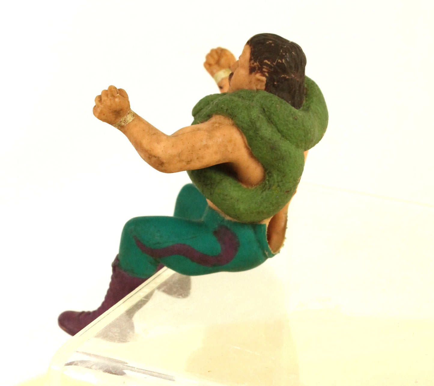 Vintage WWF Jake “The Snake” Roberts Thumb Action Figure – Classic Wrestling Collectible
